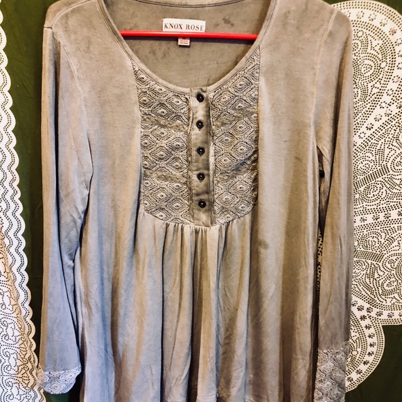 BOHO TOP - Picture 3 of 4